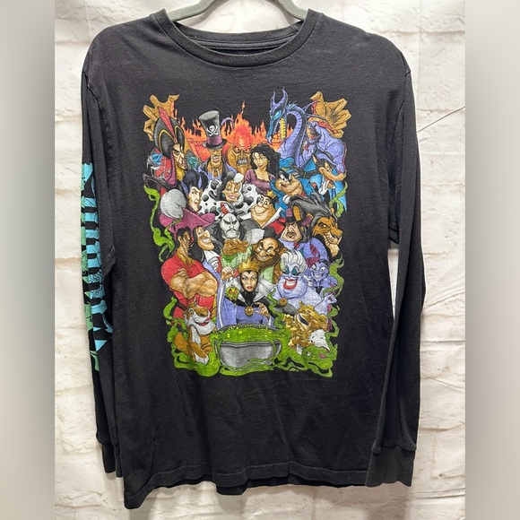 Disney Other - Disney Villains Bad Guys Long Sleeve Cruella Maleficent Hook Graphic T-Shirt L‎
